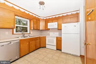 21 Bittersweet Dr, Hagerstown, MD 21740 - Photo 14