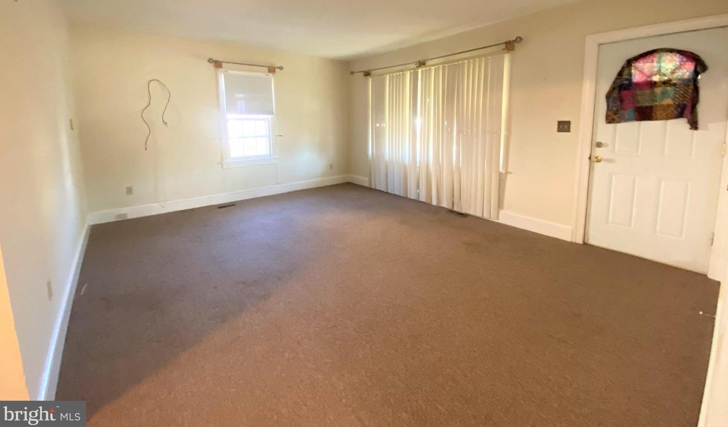 402 Dover St, Salisbury, MD 21804-3810