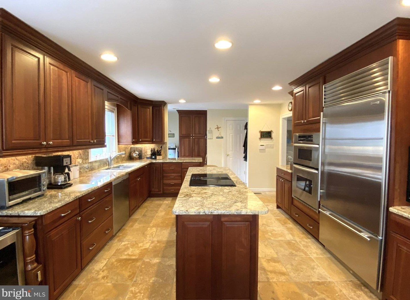 8718 Mar Lynn Dr, Delmar, MD 21875