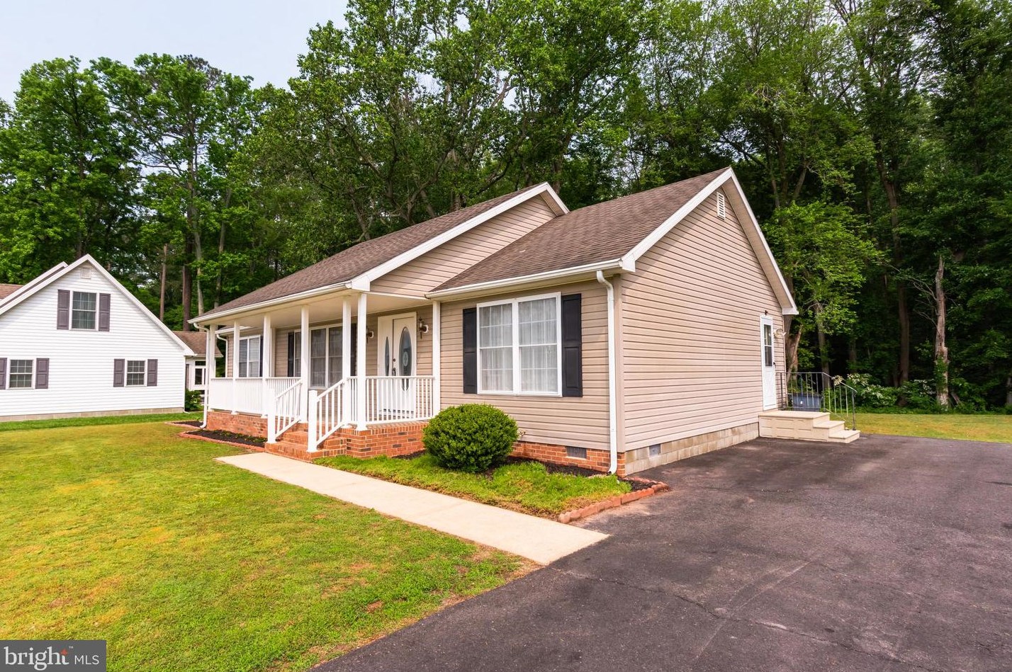 140 Chapel Branch Dr, Hebron, MD 21830