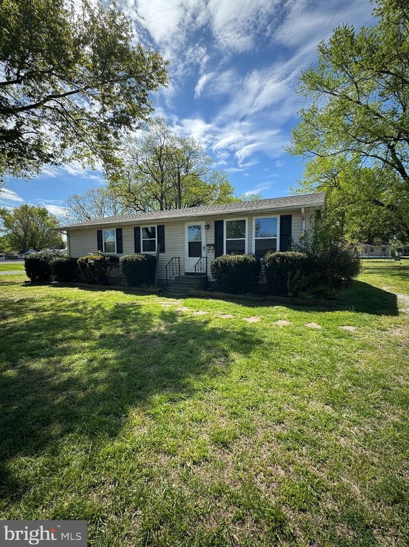 6 Chestnut St, Delmar, MD 21875-1505