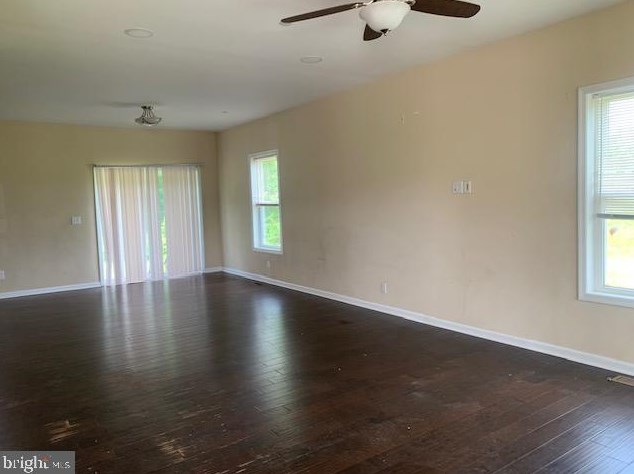 8706 Chaplins Ct, Delmar, MD 21875