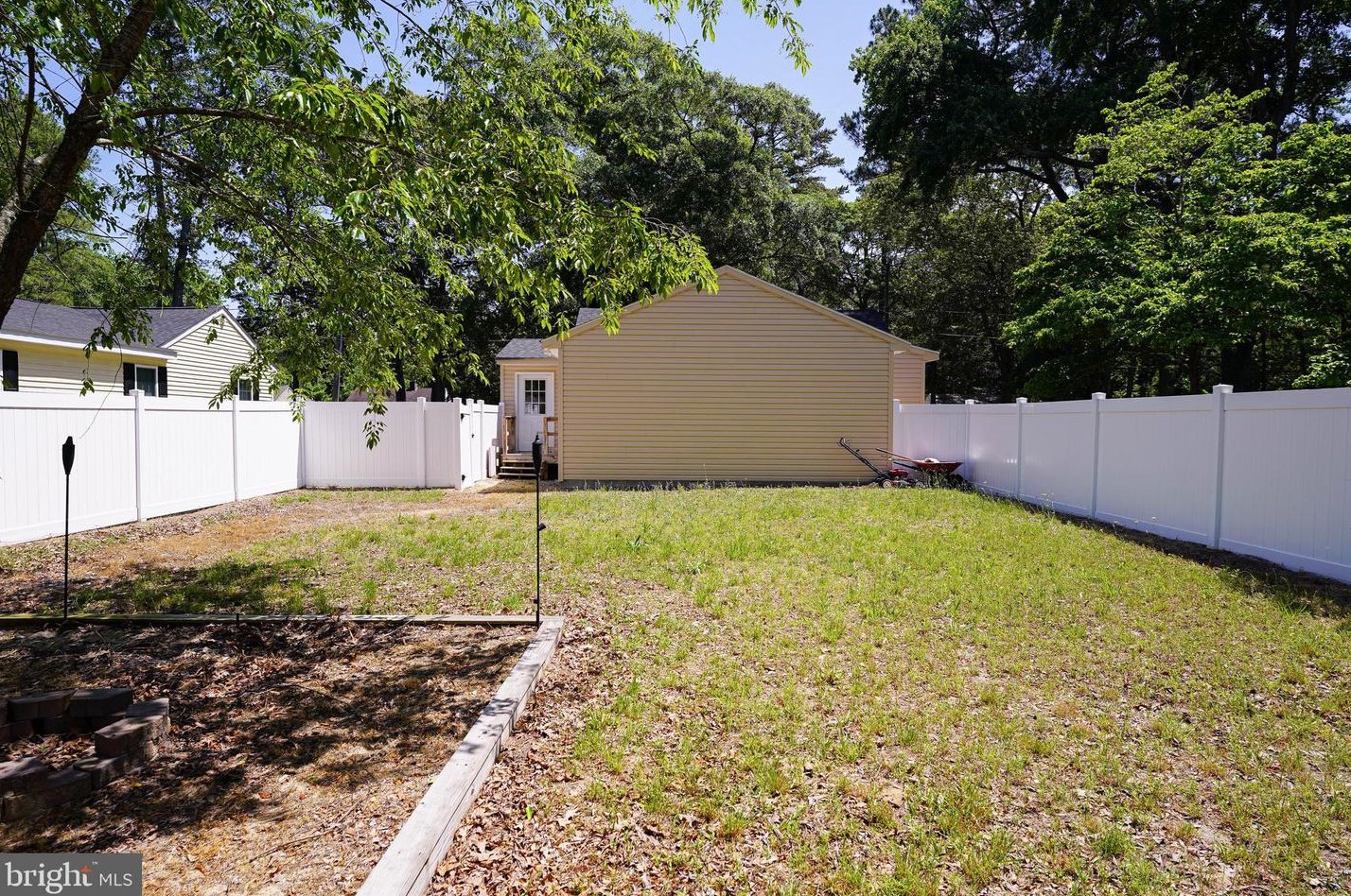 504 Sheldon Ave, Fruitland MD 21826-1409 exterior