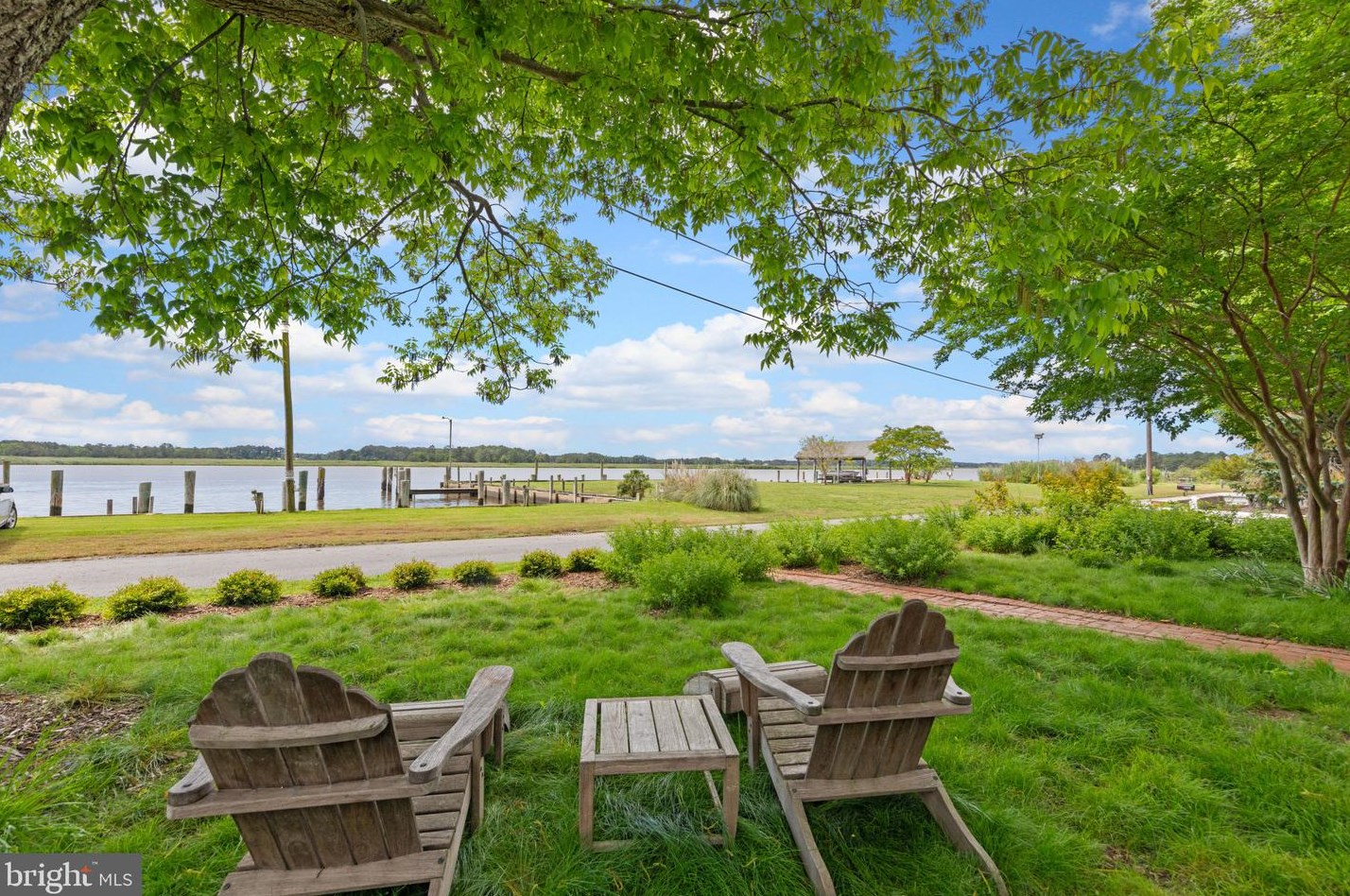 23836 River St, Quantico, MD 21856-2506