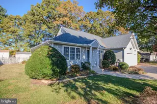 922 W Schumaker Manor Dr, Salisbury, MD 21804 - Photo 2