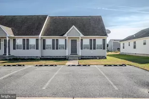 215 N Brown St, Fruitland, MD 21826 - Photo 2