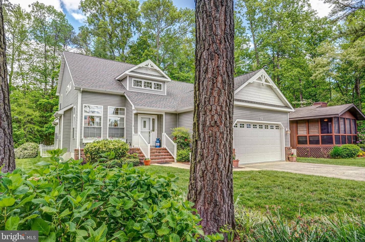 39 Boston Dr, Berlin, MD 21811-1597