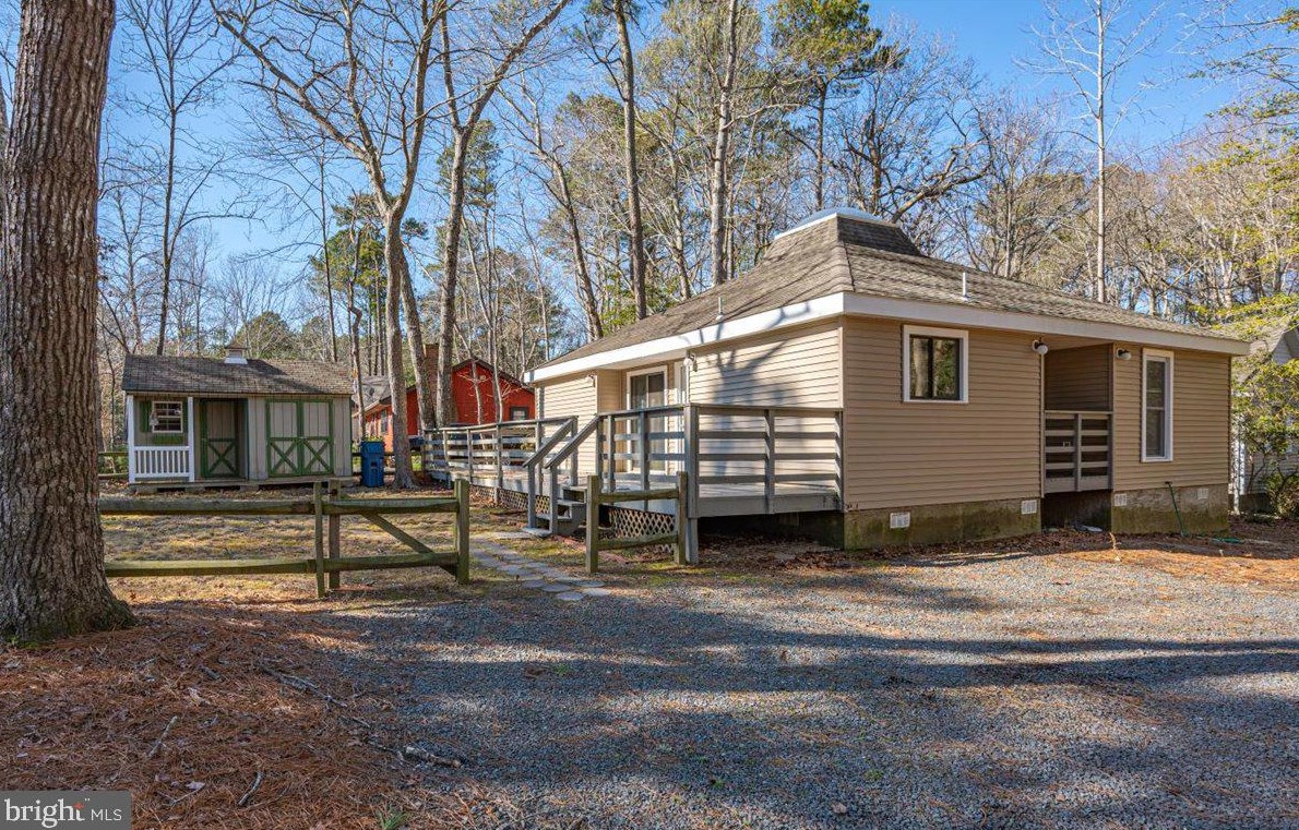 25 Rabbit Run Ln, Berlin, MD 21811-1838