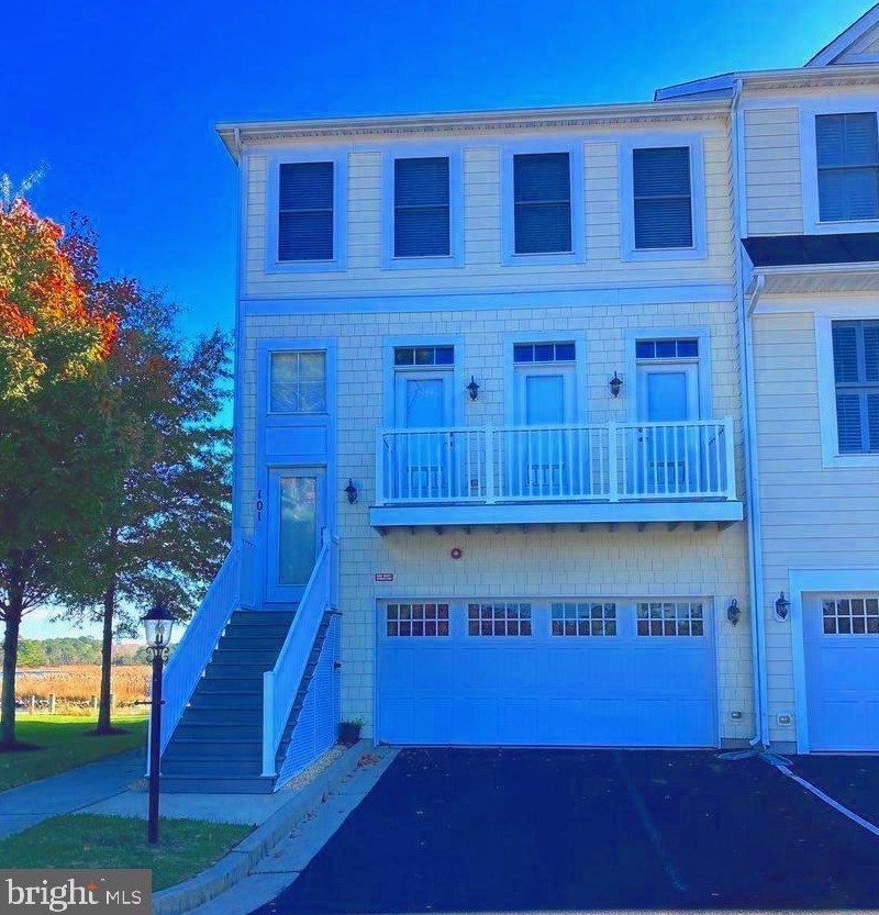 11200 Seabiscuit Ln, Berlin, MD 21811-1710