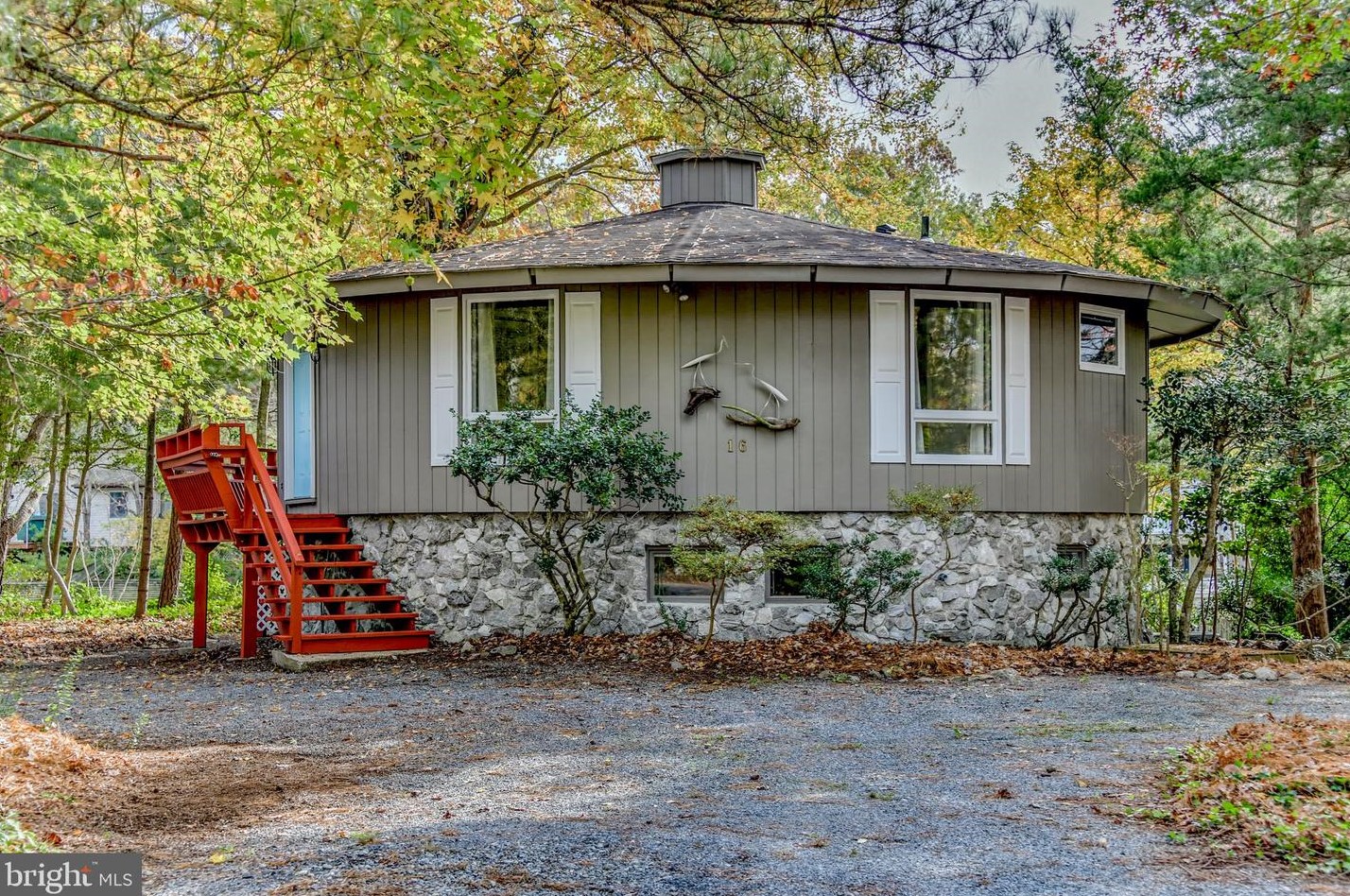 16 Dockside Ct, Berlin, MD 21811-1821