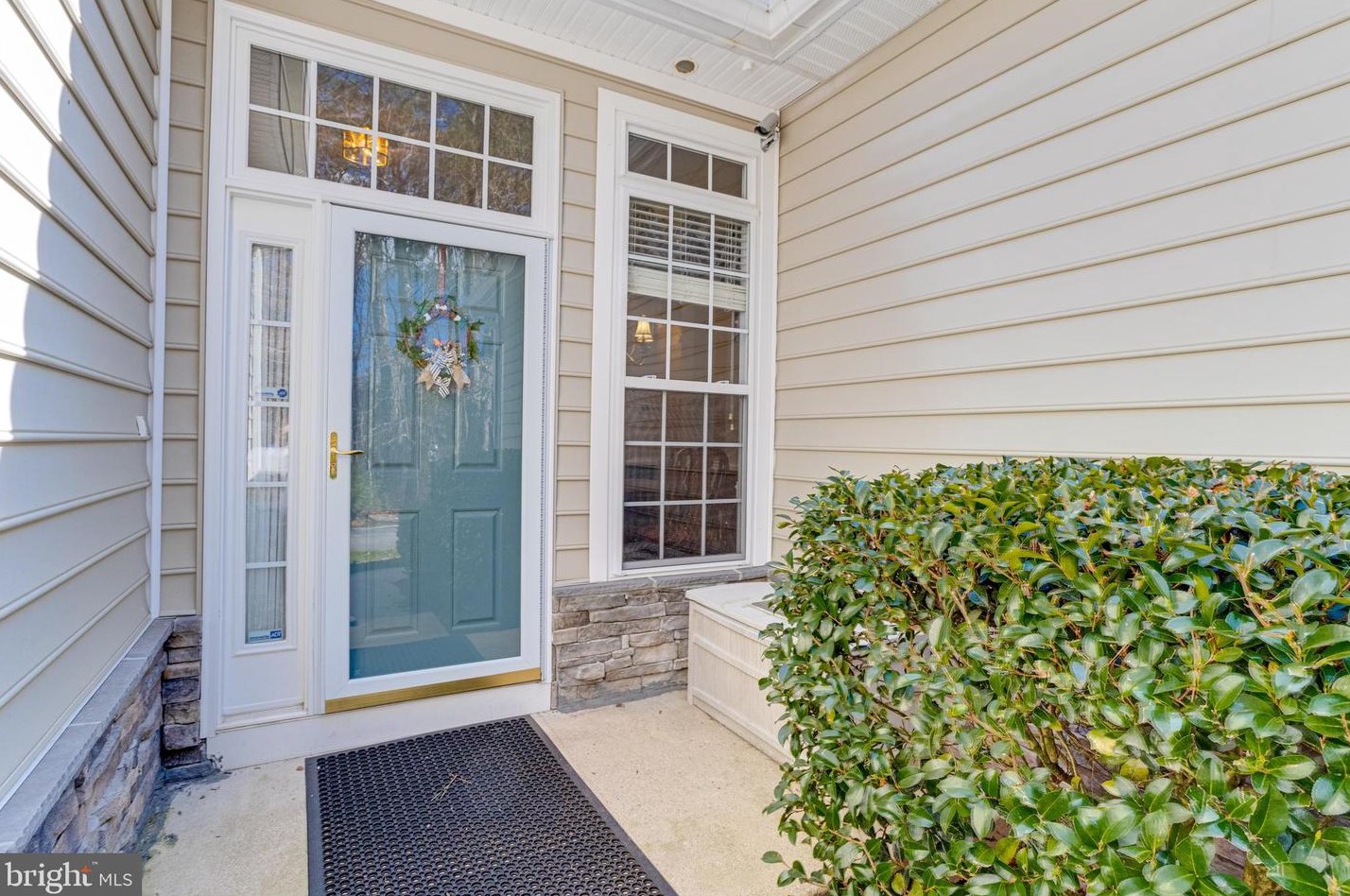 9 Freeport Ln, Berlin, MD 21811-3804