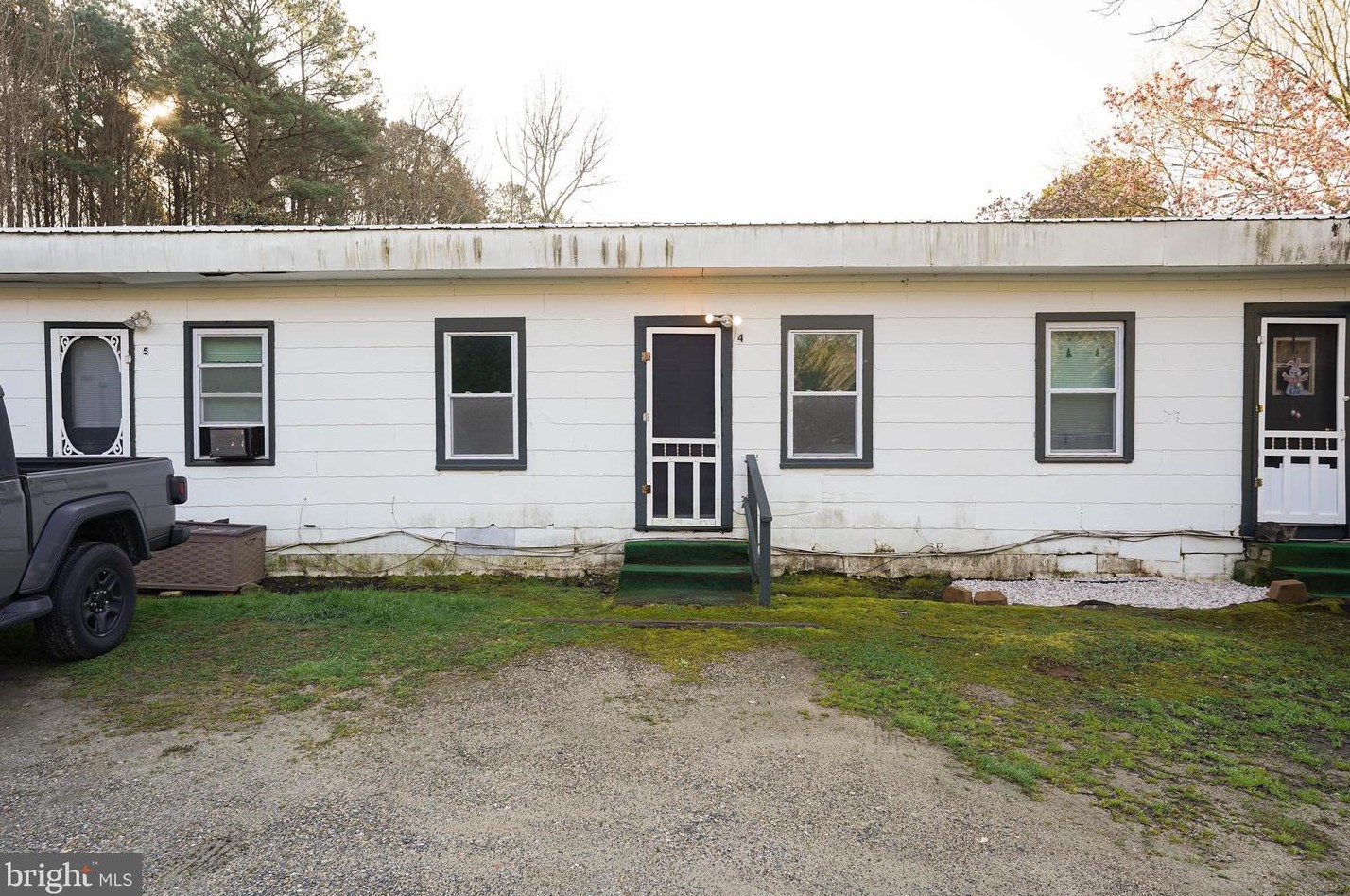 10109 Germantown Rd #4, Berlin, MD 21811