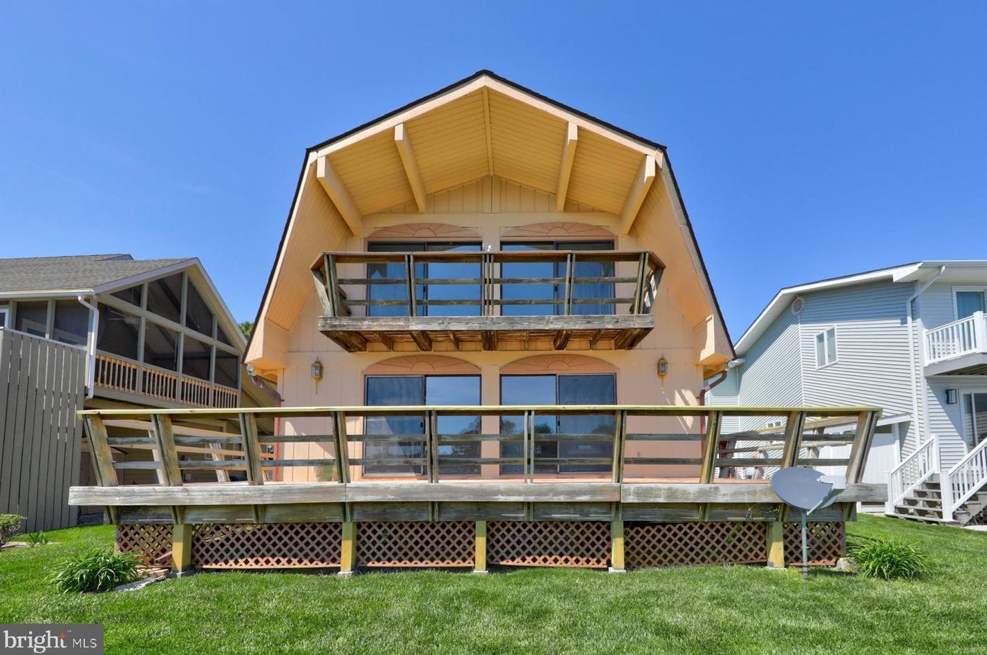 40 Lookout Pt, Berlin, MD 21811-1539