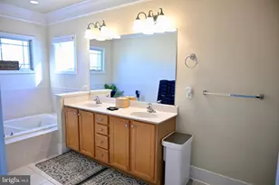 11458 Maid at Arms Ln, Berlin, MD 21811 - Photo 42