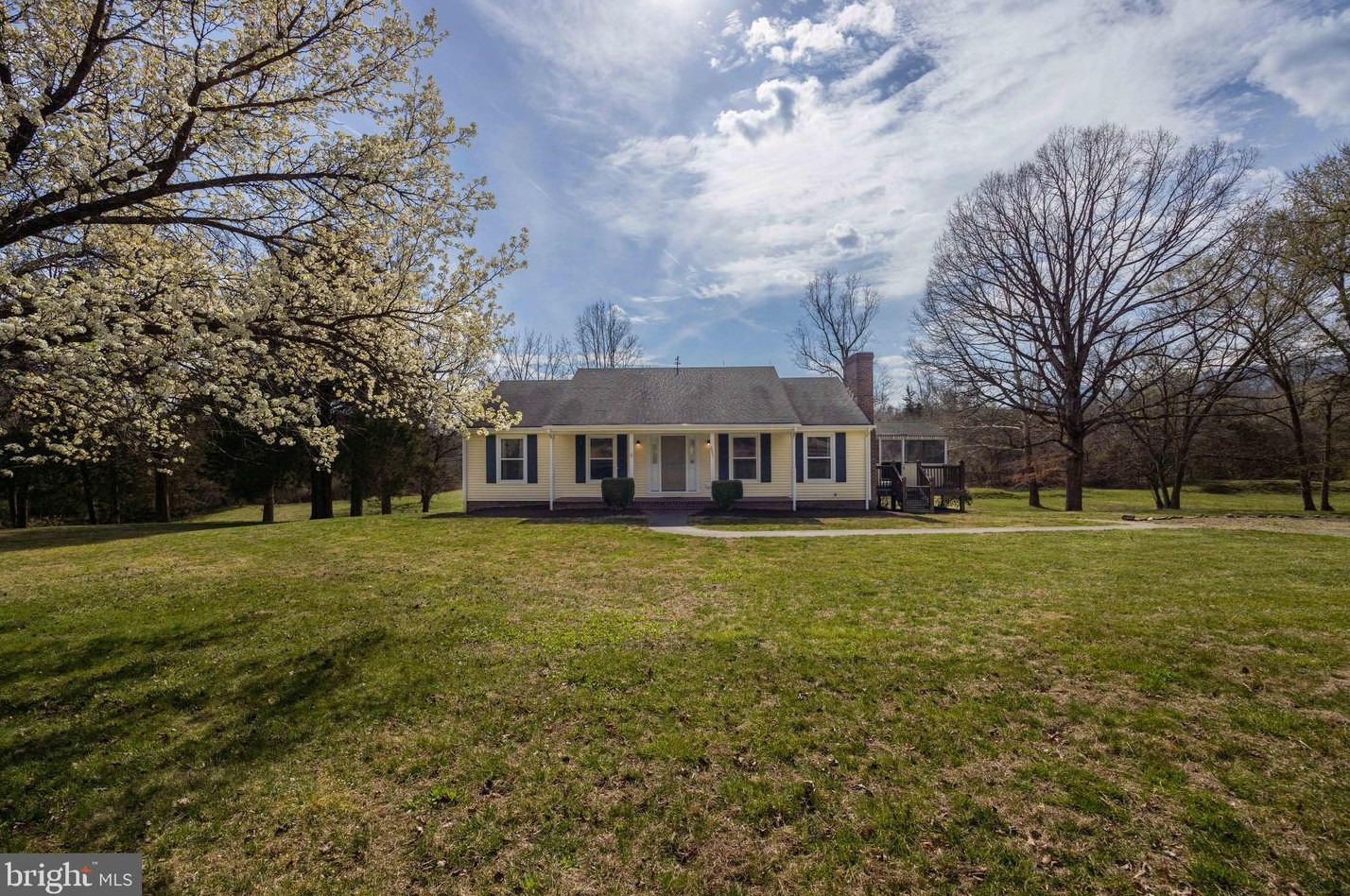 2371 Simmons Gap Rd, Free Union, VA 22940