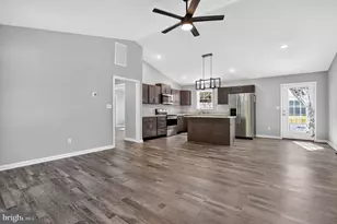 37406 Davey Jones Blvd, Greenbackville, VA 23356 - Photo 2