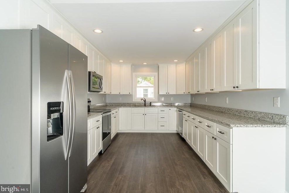 32 Overlook Ln, Mount Sidney, VA 24467