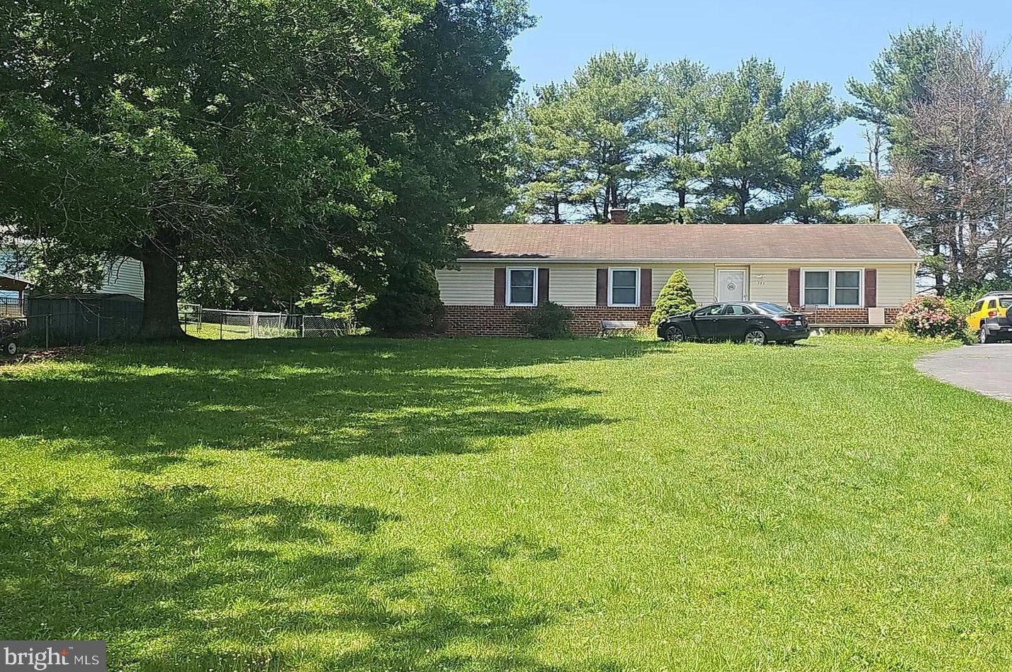 753 Weyers Cave Rd, Weyers Cave, VA 24486
