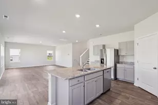 99 Fairfield Dr, Staunton, VA 24401 - Photo 4