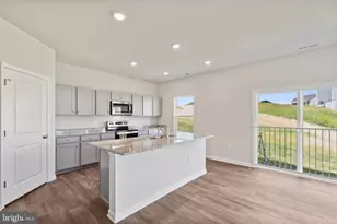 99 Fairfield Dr, Staunton, VA 24401 - Photo 2