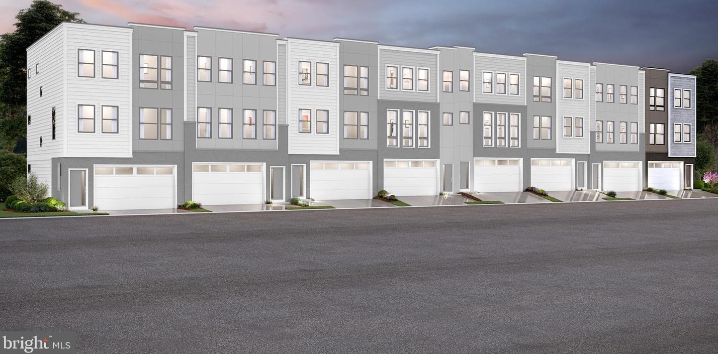 1010 Taylor St, Arlington, VA 22204-4720
