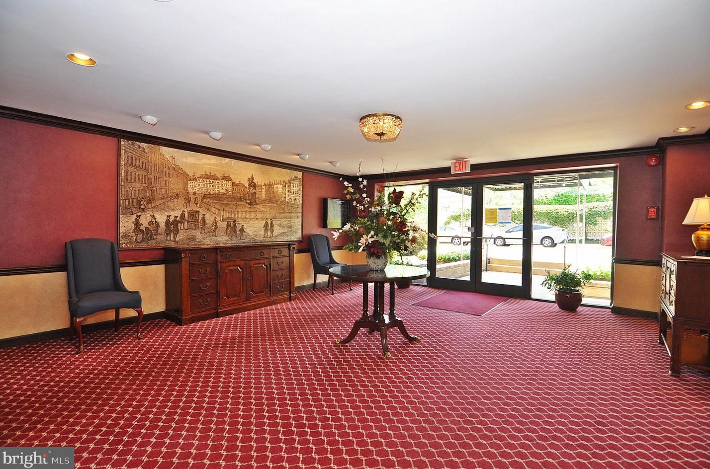 1300 S Arlington Ridge Rd #704, Arlington, VA 22202