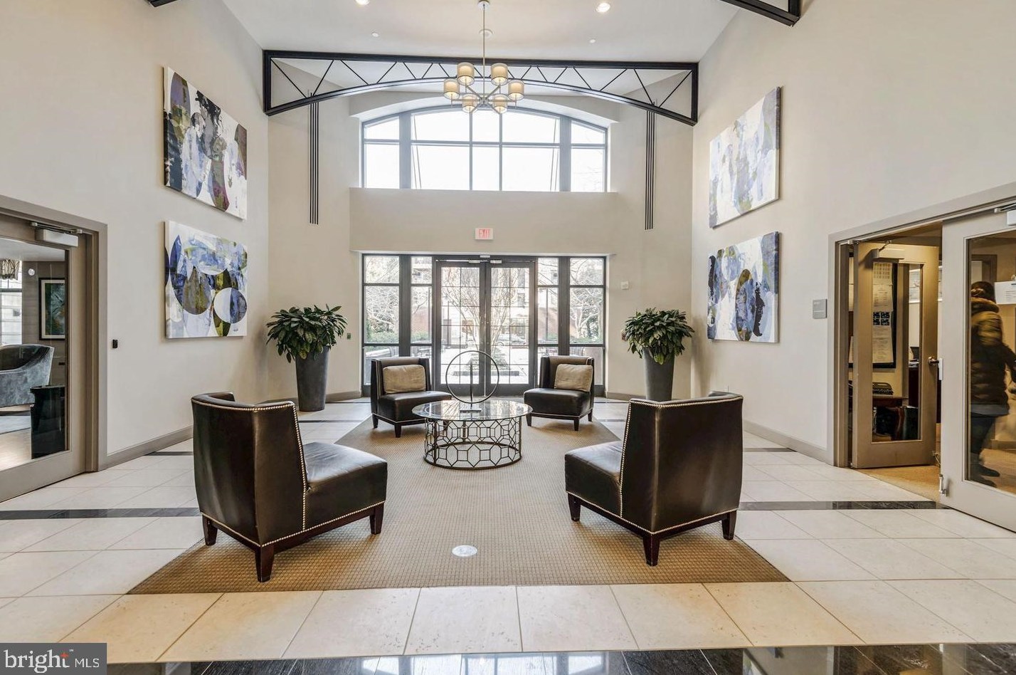 1021 N Garfield St #118, Arlington, VA 22201