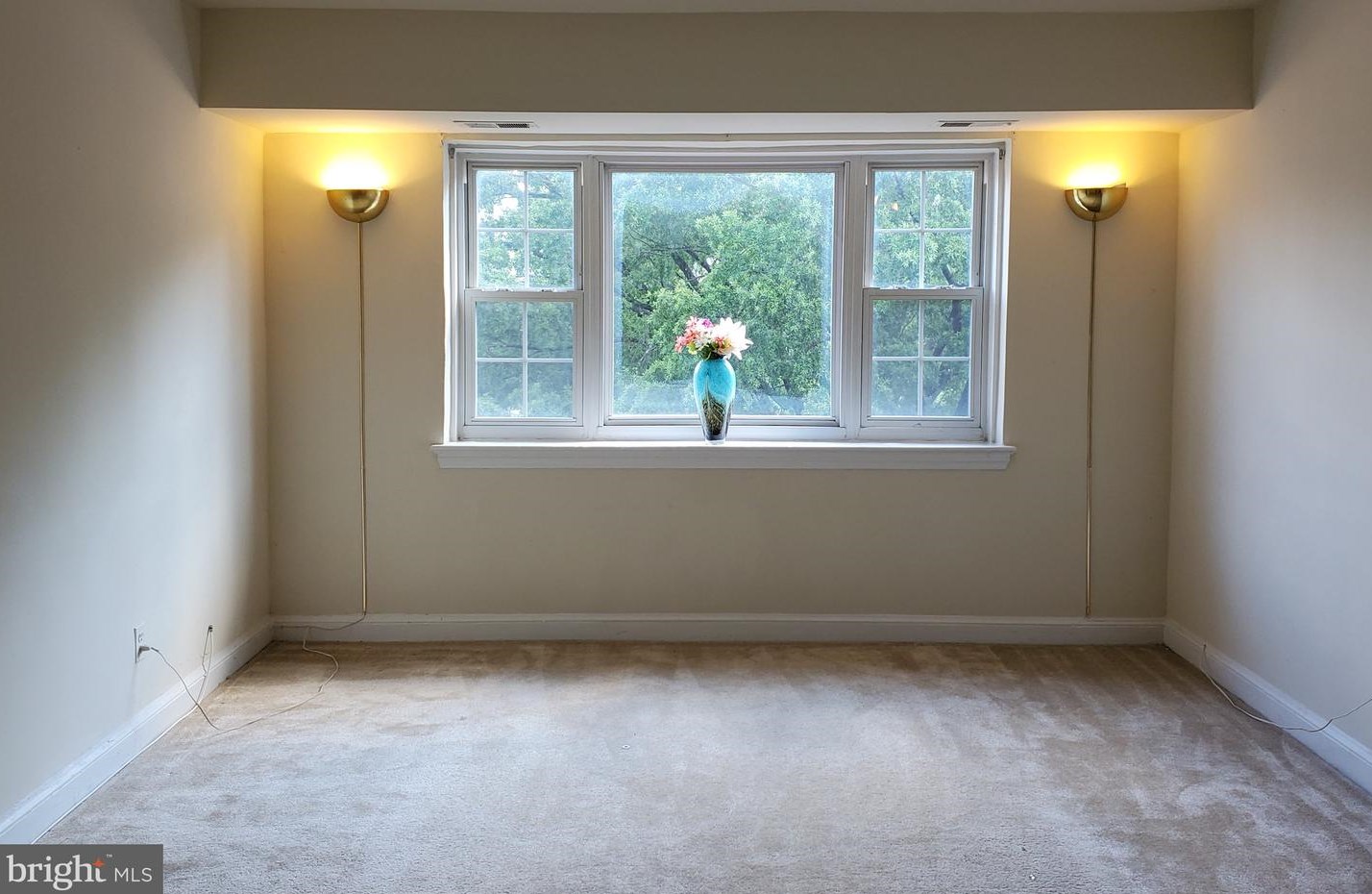 1311 N Ode St Apt 632, Arlington, VA 22209