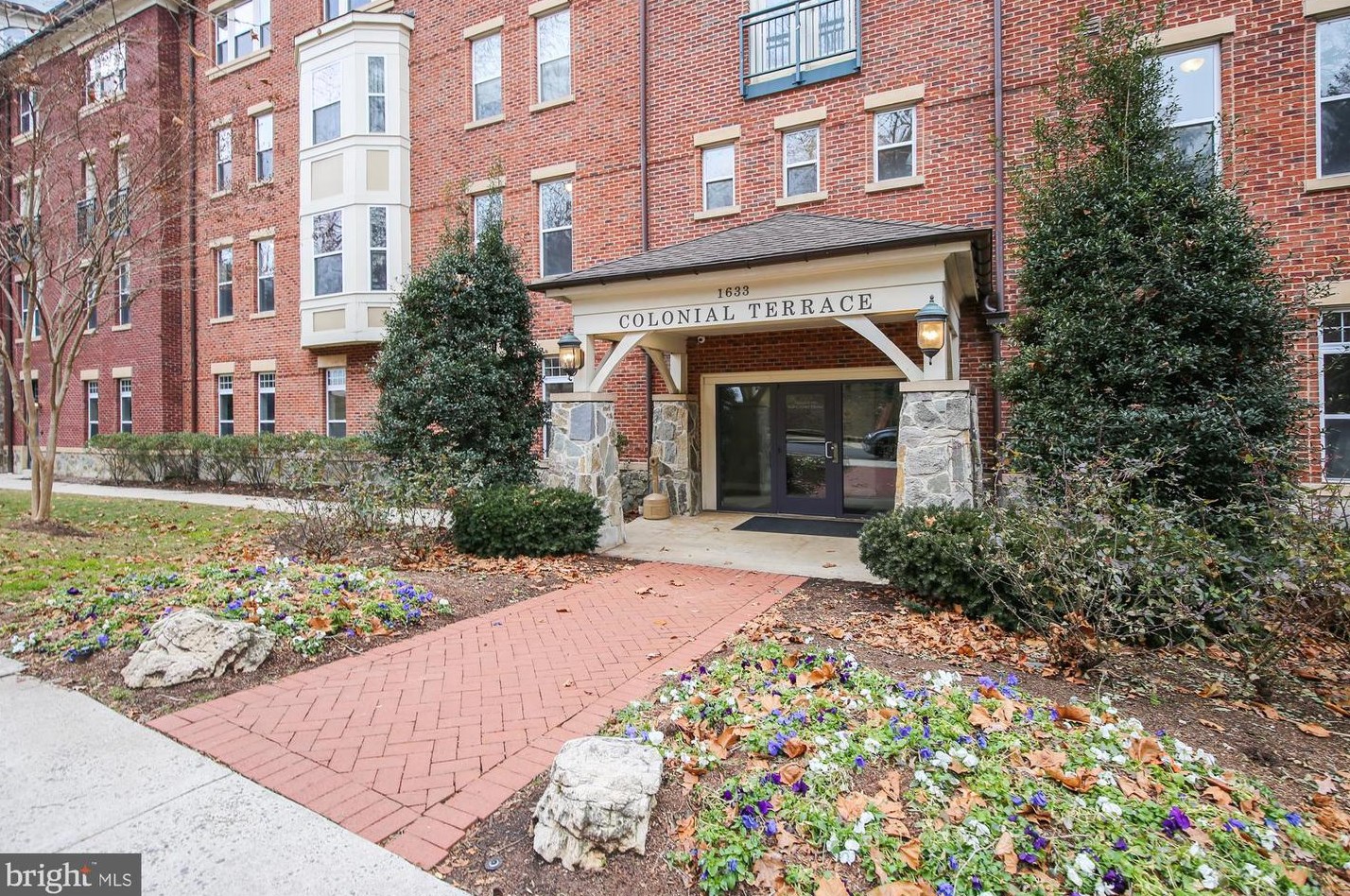 1633 Colonial Ter, Arlington, VA 22209-1432