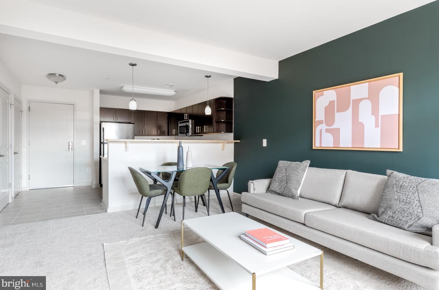 925 N Garfield St #331, Arlington, VA 22201
