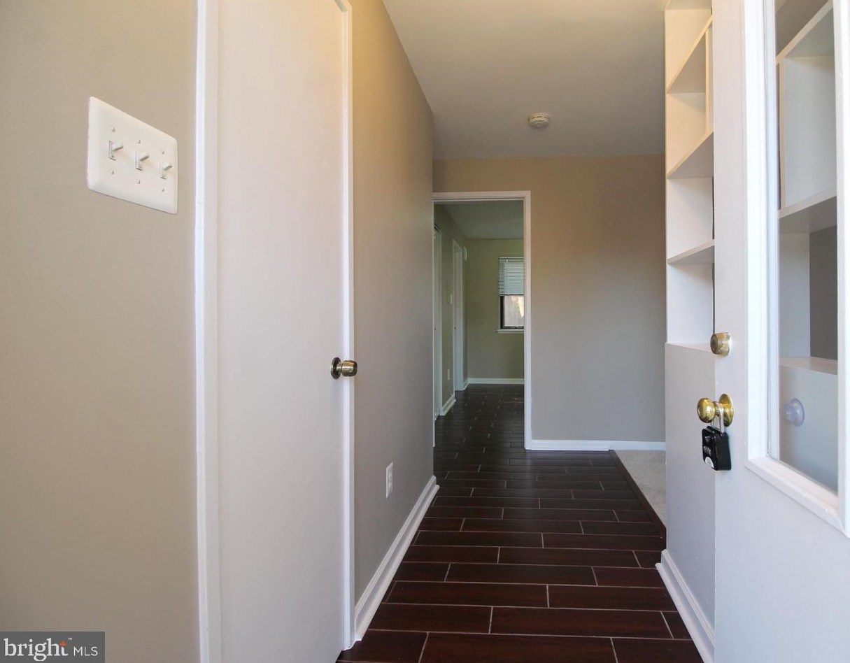 1124 N Rockingham St, Arlington, VA 22205