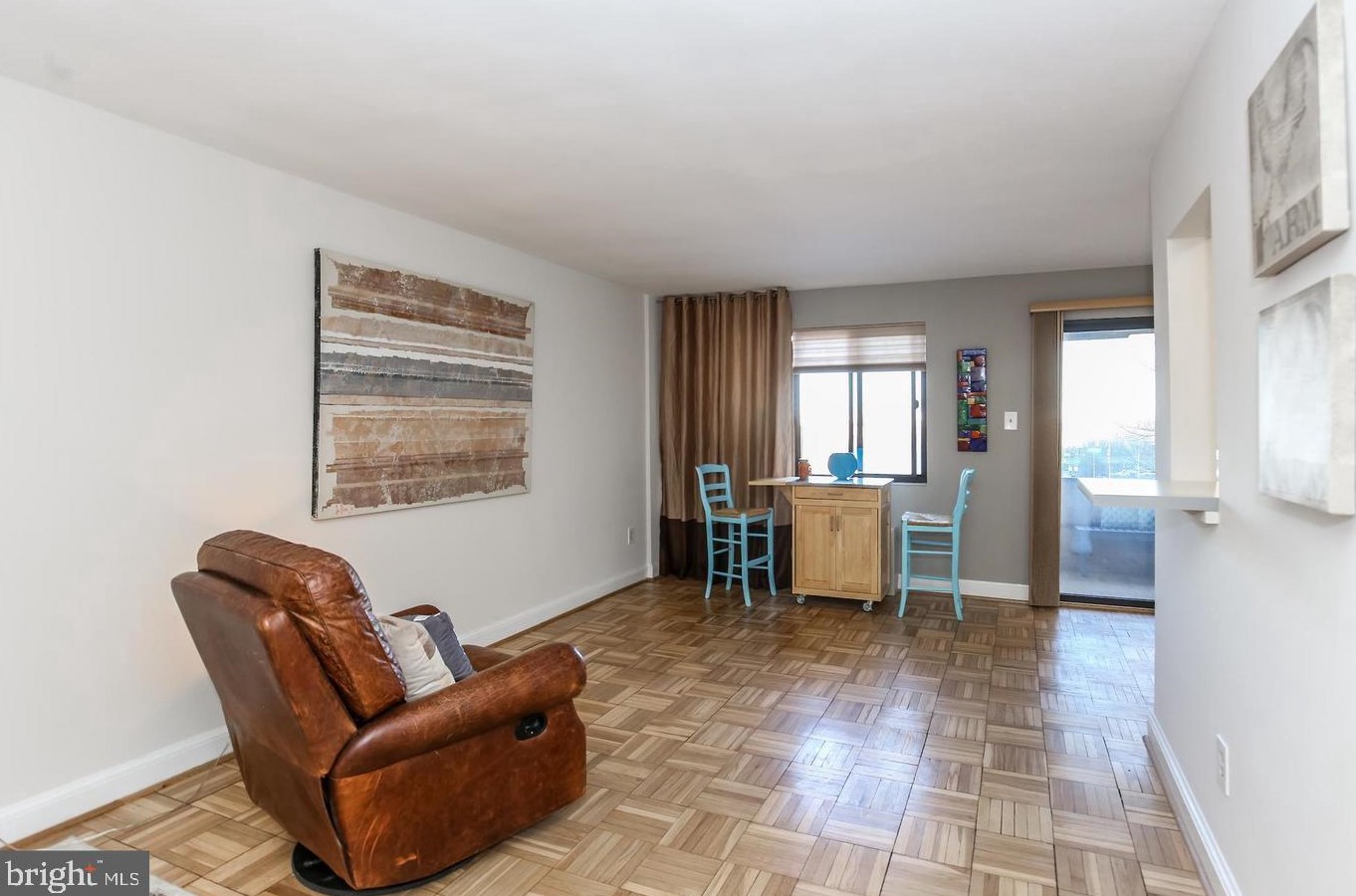 1569 N Colonial Ter #207-z, Arlington, VA