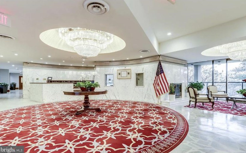 1101 S Arlington Ridge Rd #5, Arlington, VA