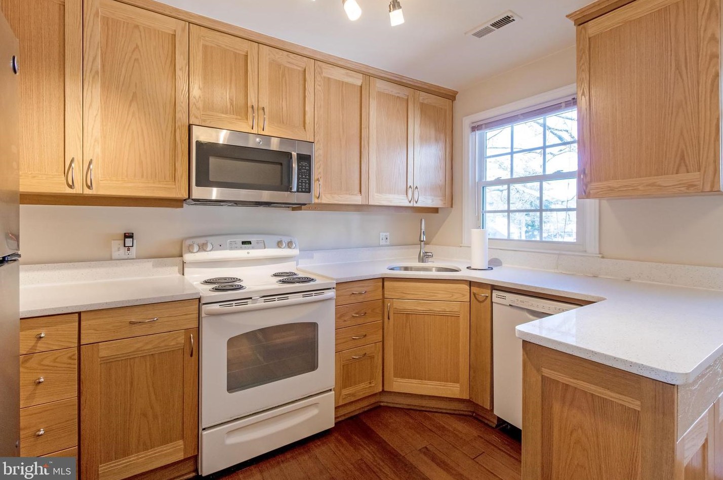 2904 13th St S #4203, Arlington, VA