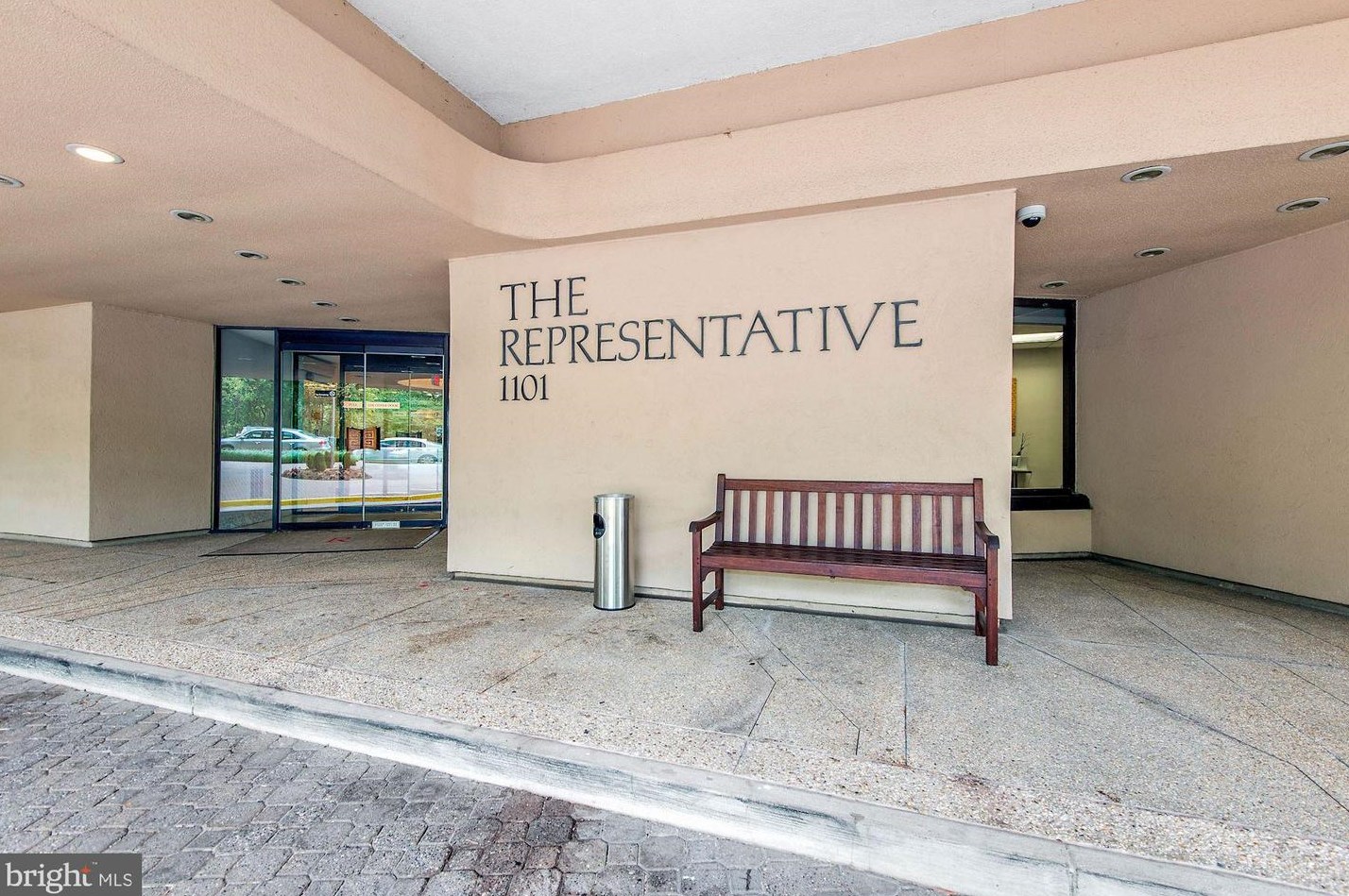 1101 S Arlington Ridge Rd #902, Arlington, VA 22202