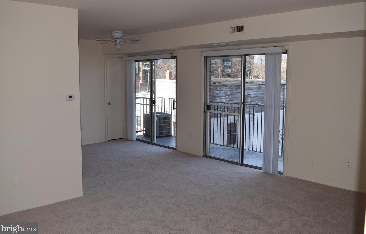 2025 N Lincoln St #104, Arlington, VA 22207