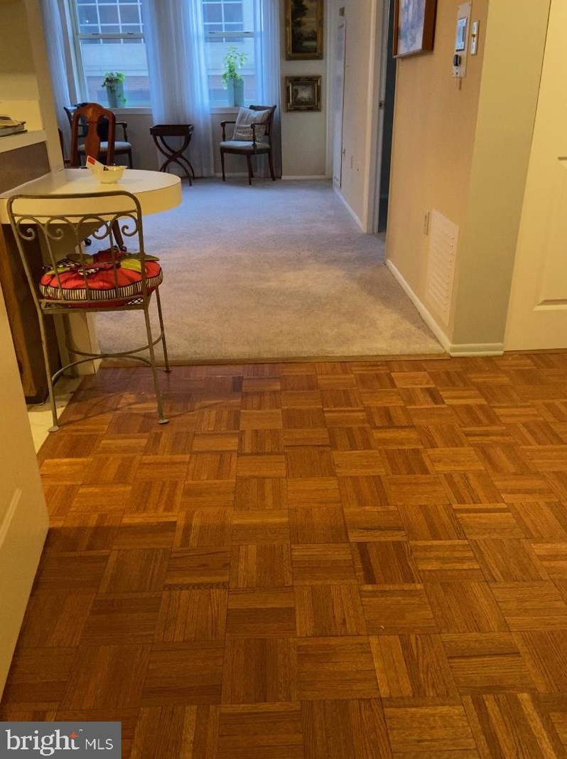 900 N Taylor St #708, Arlington, VA 22203