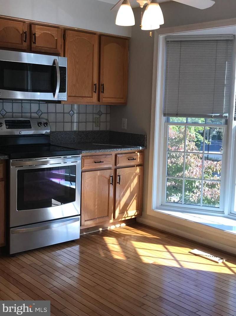 6 N Montague St, Arlington, VA 22203