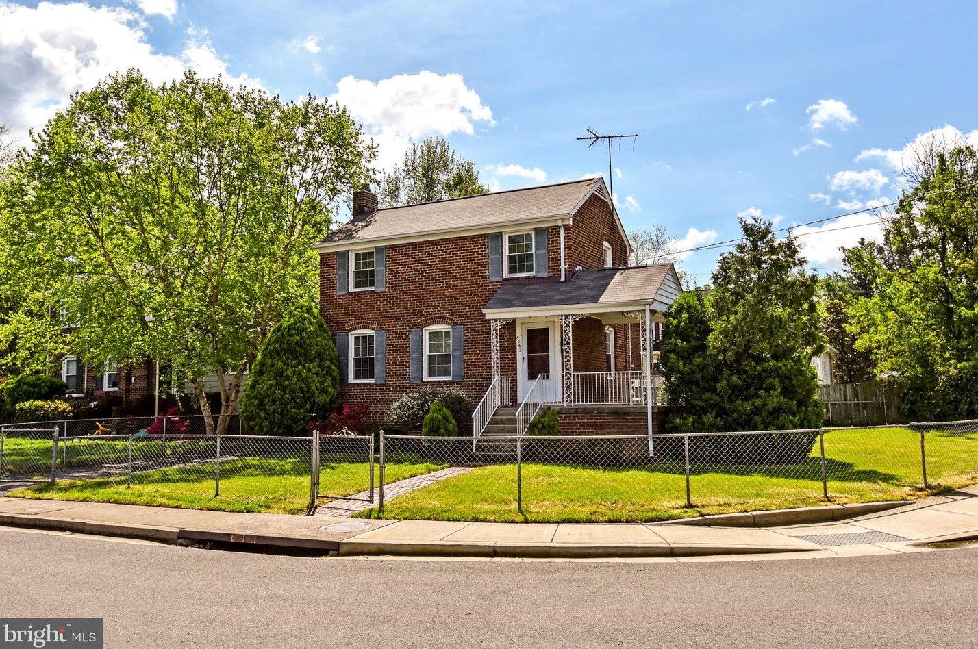 5062 26th Rd N, Arlington, VA 22207