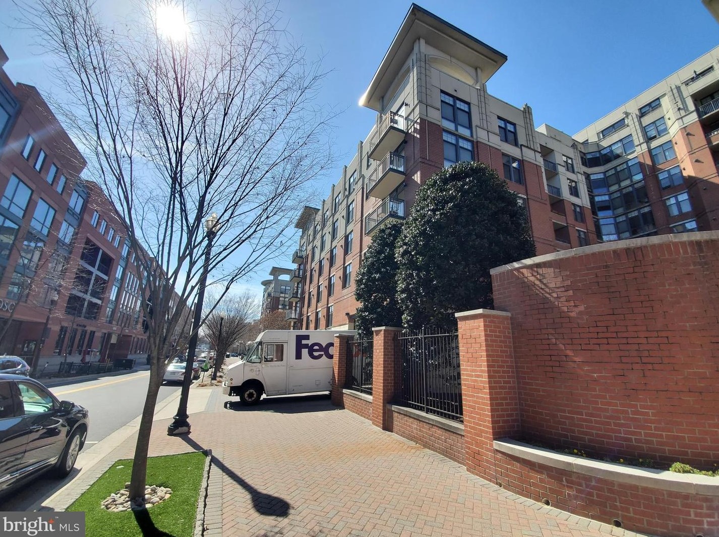 1021 N Garfield St #718, Arlington, VA 22201