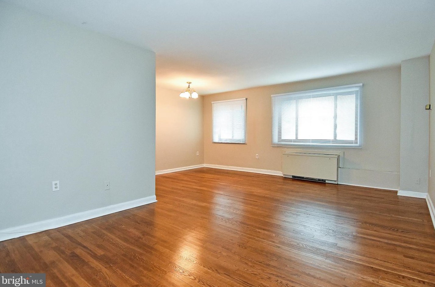 1200 S Arlington Ridge Rd #512, Arlington, VA 22202