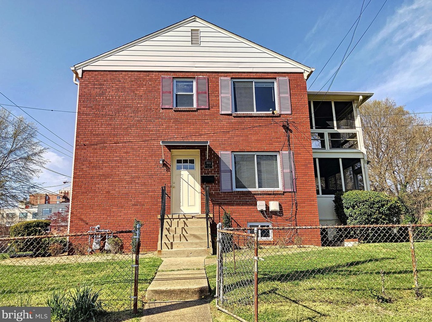 901 N Highland St, Arlington, VA 22201