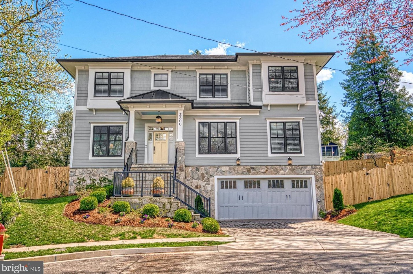 3300 Pocomoke St, Arlington, VA 22207-1148