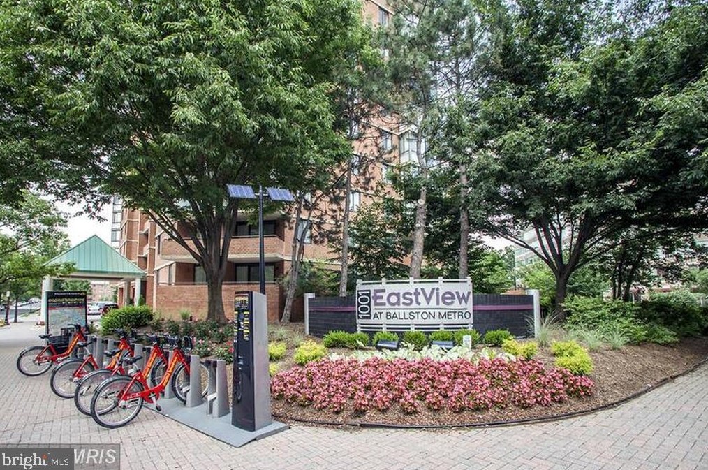 1001 N Randolph St #1010, Arlington, VA 22201