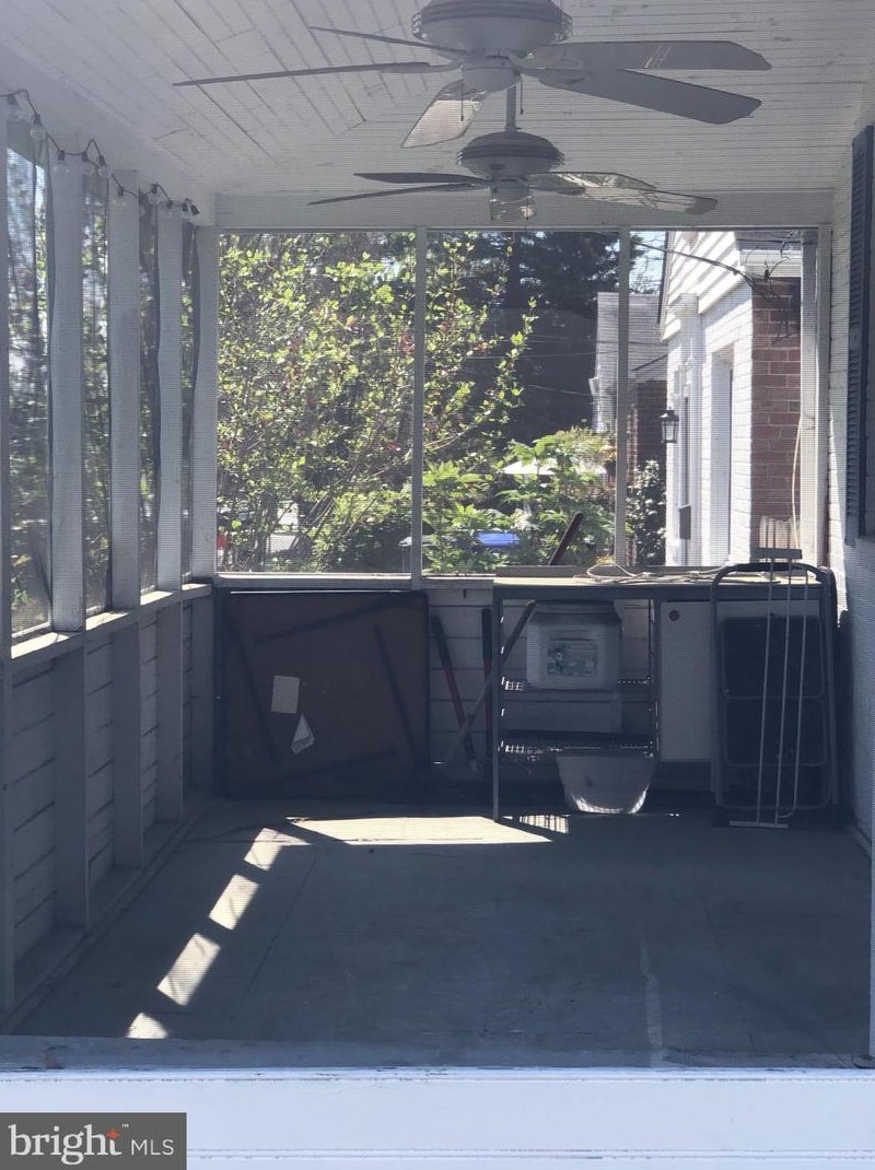 906 Ode St, Arlington, VA 22204-4516