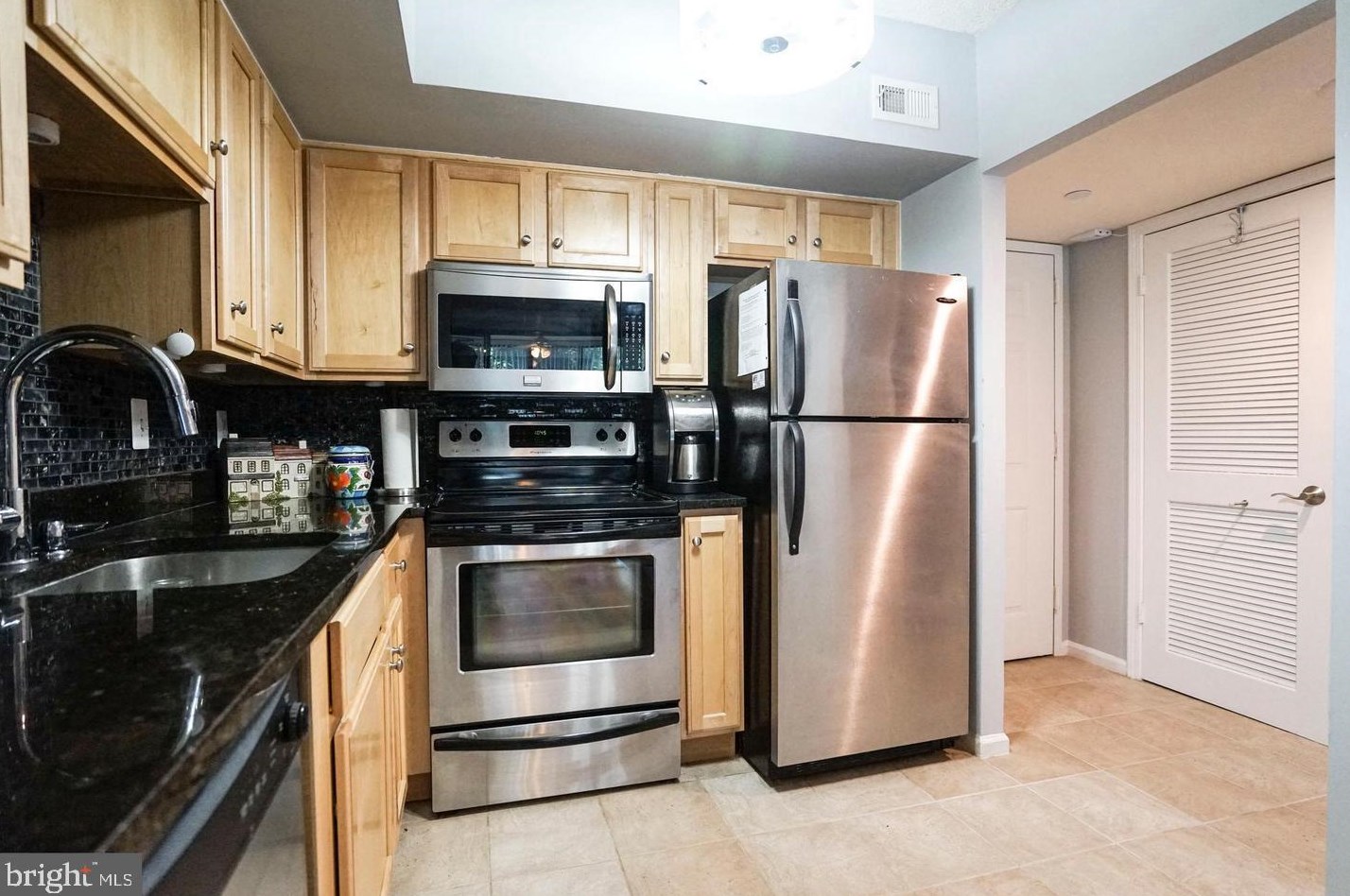 1001 N Randolph St #213, Arlington, VA 22201