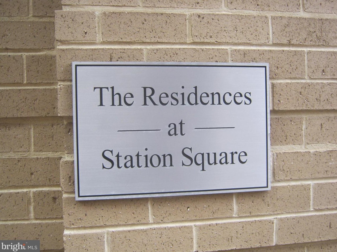1205 N Garfield St #905, Arlington, VA 22201