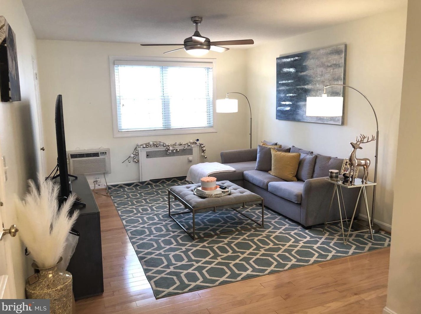 208 N Trenton St #208-2, Arlington, VA
