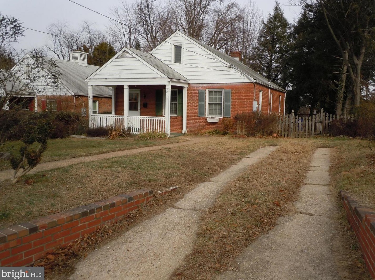 2241 N Harrison St, Arlington, VA 22205