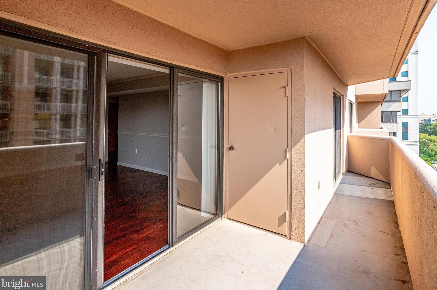 1301 Courthouse Rd, Arlington VA  22201-2502 exterior